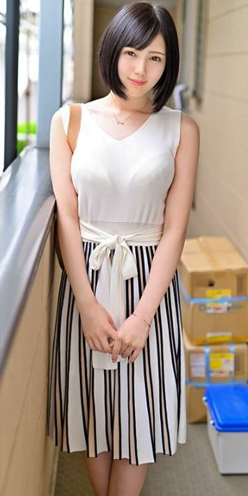 av-review-i-will-lend-you-a-new-absolute-beautiful-girl-90-suzumori-remu-av-actress-21-years-old-01