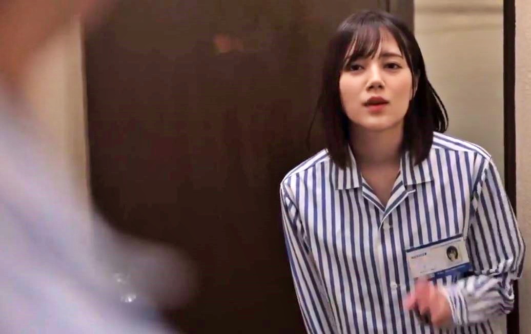 suzumori-remu-review-chest-feces-ntr-the-worst-erection-video-my-favorite-girlfriend-who-promised-happiness-was-taken-down-by-an-old-man-and-destroyed-02