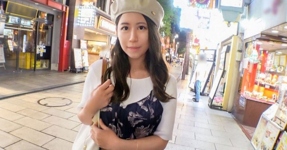 【AVレビュー】マジ軟派、初撮。 1720 『海外に行ったことある女子エロい説』こじつけ全開の話題をナンパした女に振ったら本当にエロかった!揺れる美乳と肉感のあるお尻!照れながらも快楽に負けて喘ぎまくる!