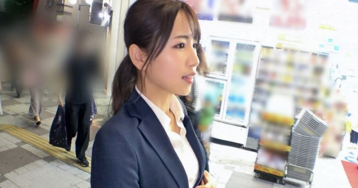 【AVレビュー】マジ軟派、初撮。 1724 上司の飲みに付き合ってウンザリ中のOLをナンパ!楽しく2軒目飲みしてホテルへお持ち帰り!手マンとチ●ポで大量潮吹き!半べそ声で喘ぎまくる!!