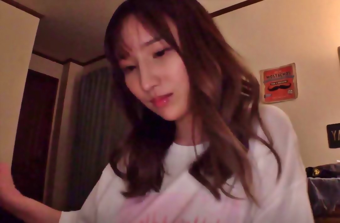 yuzuriha-karen-review-tsundere-cohabitation-for-a-week-with-the-unfriendly-busty-sister-next-door-03