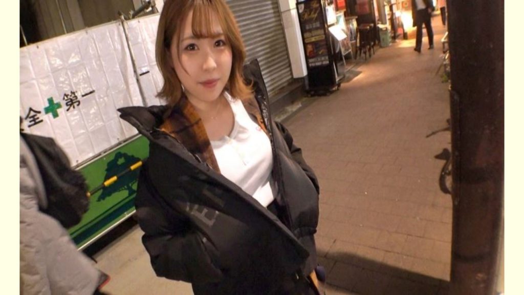 【ＡＶレビュー】マジ軟派、初撮。 1738 真っ白な肌！ピンク色乳首！モチモチ美尻！電マでイタズラしてたら発情しちゃってSEX！感度抜群で中イキしまくり！弾ける尻肉がエロすぎて興奮必至！