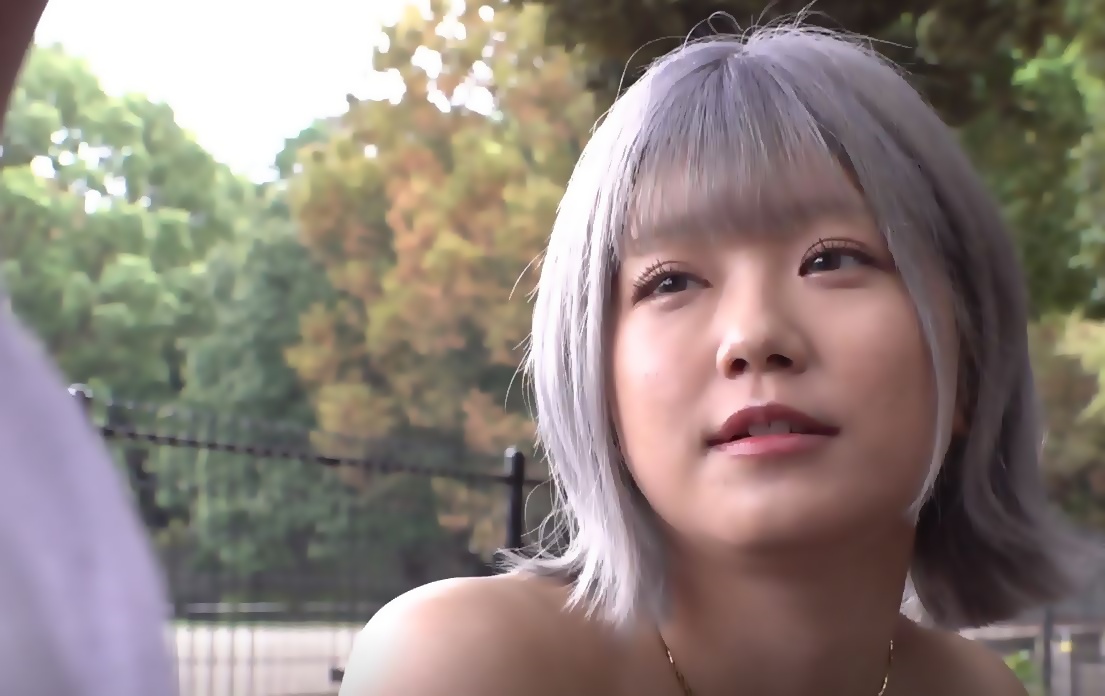 rurucha-review-a-gal-who-moved-to-the-countryside-has-nothing-to-do-and-looks-down-on-a-de-m-man-and-blows-his-mouth-02