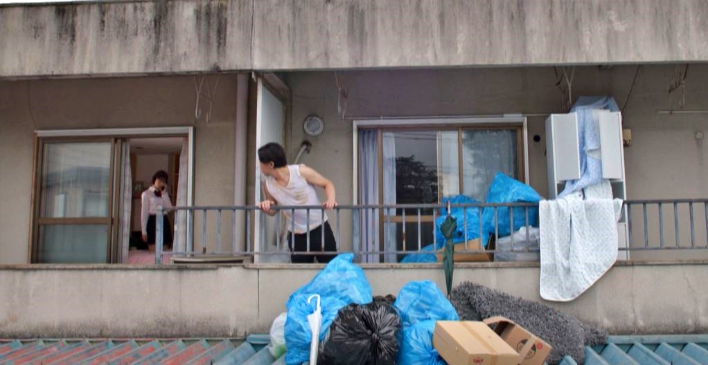 tsukino-luna-review-the-end-of-a-uniformed-girl-who-was-impregnated-by-50-consecutive-shots-without-being-pulled-out-by-a-middle-aged-man-who-stinks-in-the-neighbors-garbage-room-02