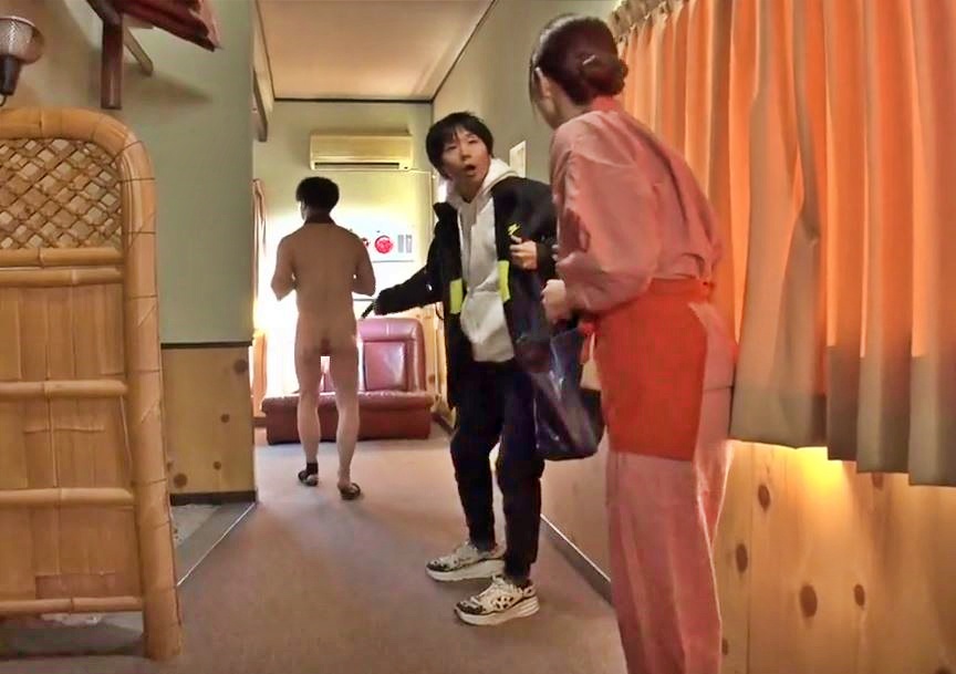 av-review-hunter-15th-anniversary-special-work-unlimited-insertion-with-anyone-hot-spring-ryokan-edition-as-long-as-you-pay-a-fixed-fee-you-can-insert-yourself-as-much-as-you-want-02