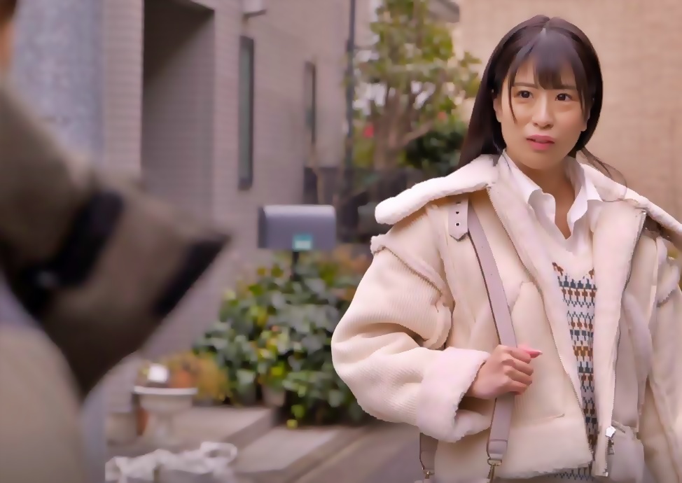 honoka-airi-review-returning-to-the-countryside-ntr-she-returned-to-her-hometown-for-a-week-and-fell-in-love-for-the-second-time-after-meeting-her-ex-boyfriend-and-cheating-on-her-01