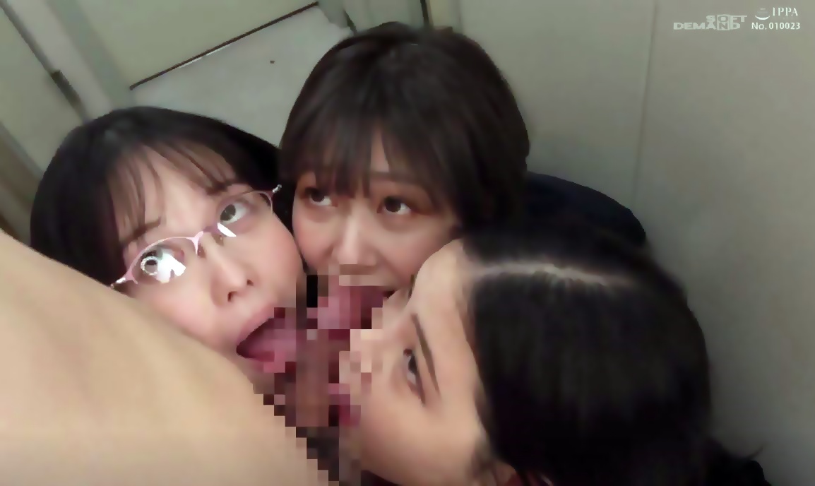 tenma-yui-konno-hikaru-hanamiya-rei-review-because-i-moved-closer-to-my-office-when-it-rained-heavily-my-three-subordinates-who-were-a-bit-sad-hung-out-i-was-seduced-by-a-defenseless-see-06