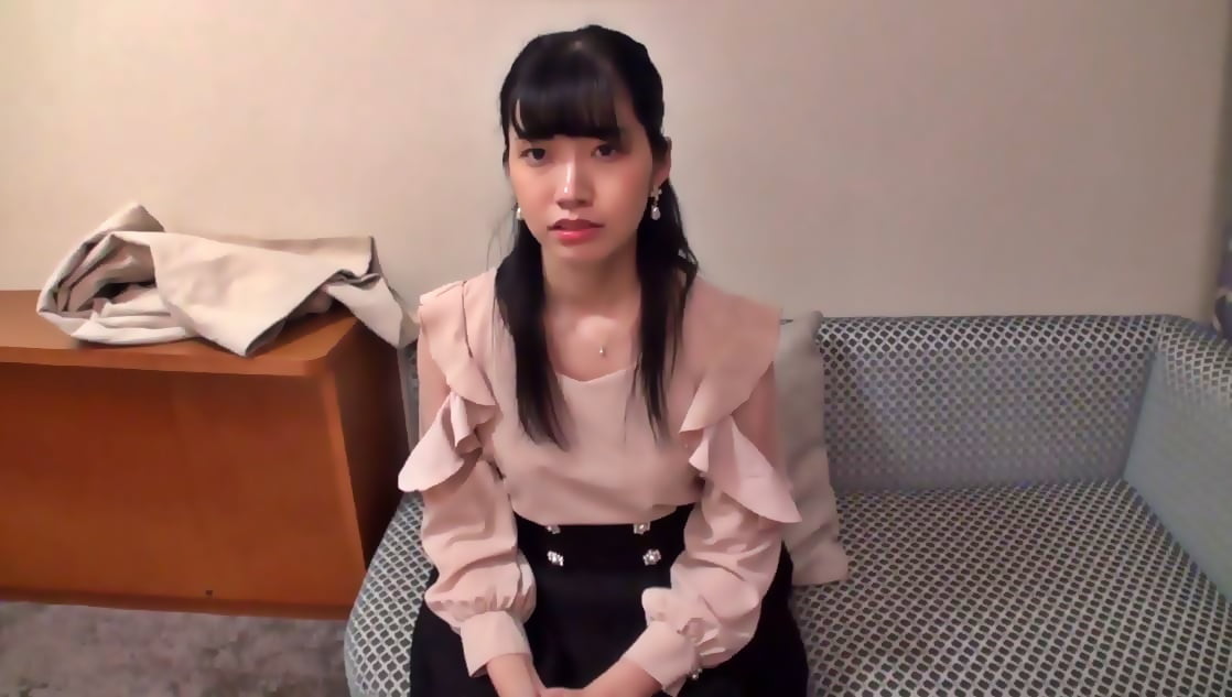 av-review-gachinanpa-how-far-can-you-enter-1-cm-10000-yen-challenge-pleasure-falls-with-blushing-mutual-masturbation-i-have-inserted-up-to-the-raw-cock-01