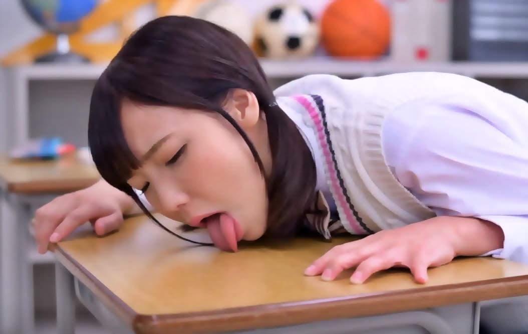 av-review-lets-have-sex-with-a-beautiful-girl-in-uniform-miu-02