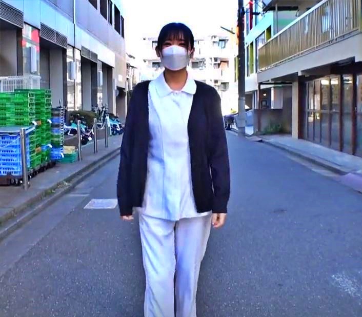 itsukaichi-mei-review-a-newcomer-takes-off-and-has-a-great-constricted-g-cup-mugyuu-and-a-cute-half-breasted-dental-assistant-avdebut-02