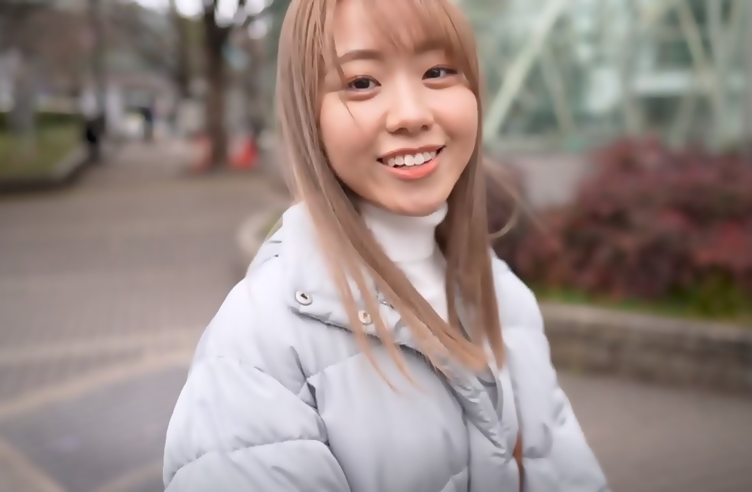 amami-shiori-review-a-20-year-old-newcomer-cute-smile-sensitive-pink-breasts-redhead-beautiful-girl-av-debut-02