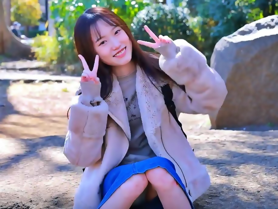 takanashi-moe-review-a-newcomer-with-an-extremely-thin-waist-and-plump-beautiful-breasts-she-wanted-to-change-her-plain-self-so-she-mustered-up-the-courage-to-make-her-av-debut-youre-beautifu-02