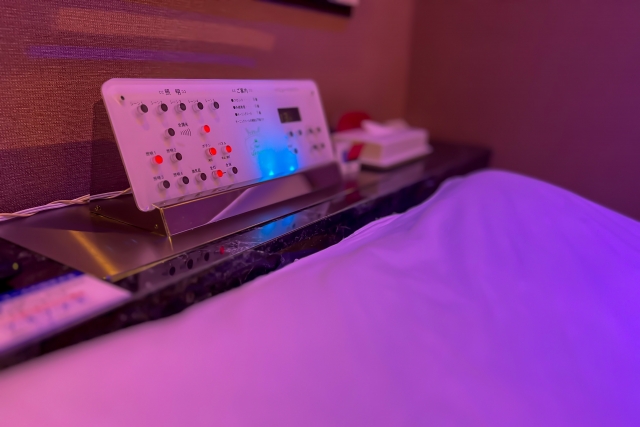 mens-esthetics-touching-a-therapist-is-highly-likely-to-result-in-arrest-01-03